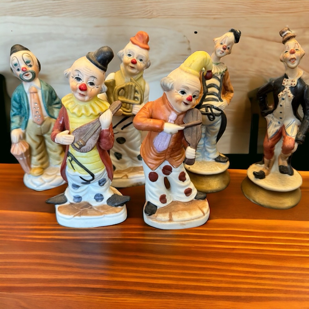 Lot of 6 Collectible Vintage Clown Figures Made in China